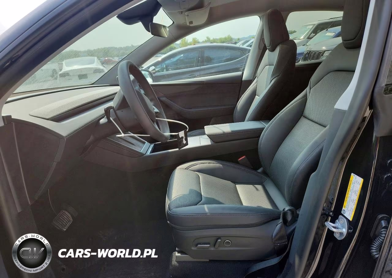 2026 Tesla Model Y VIN:7SAYGDED8TF420809 - 7