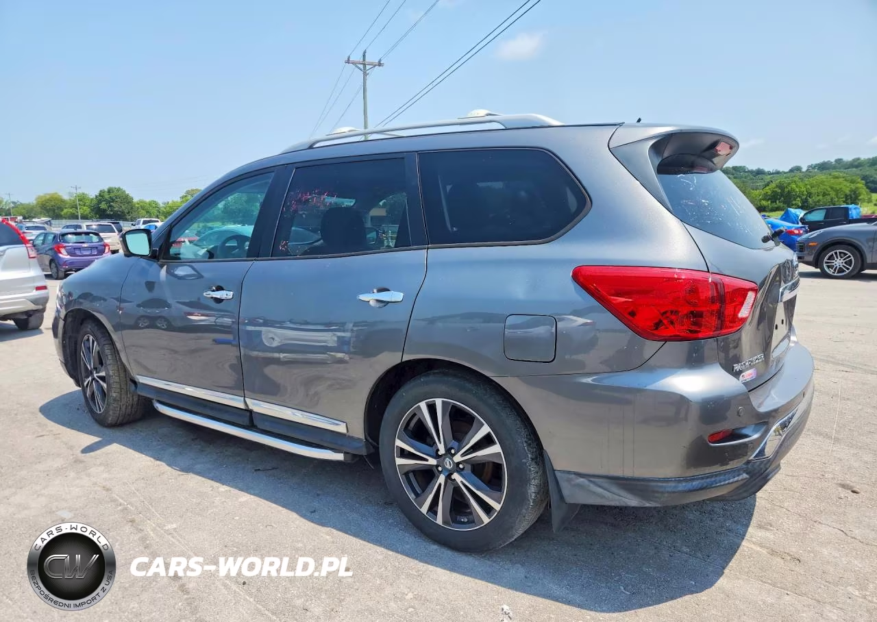 2018 Nissan Pathfinder Platinum VIN:5N1DR2MN4JC611184 - 2