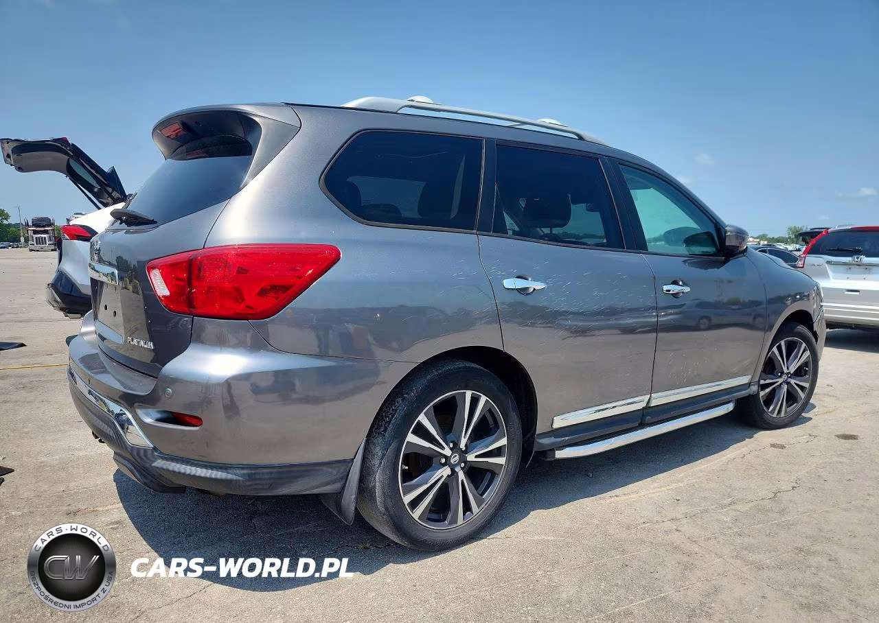 2018 Nissan Pathfinder Platinum VIN:5N1DR2MN4JC611184 - 3