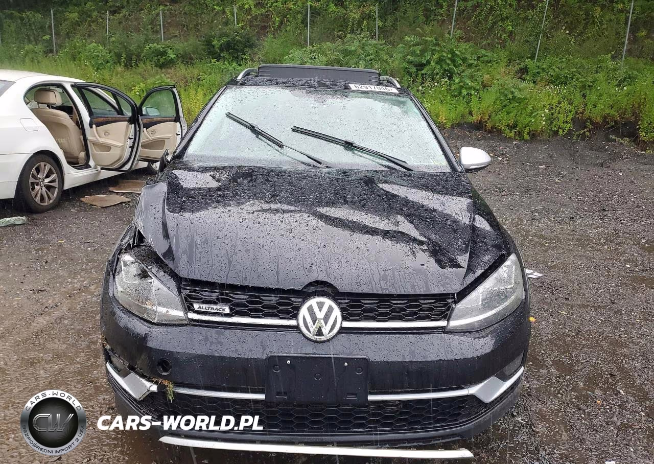 2019 Volkswagen Golf Alltrack S VIN:3VWM17AU8KM523756 - 5