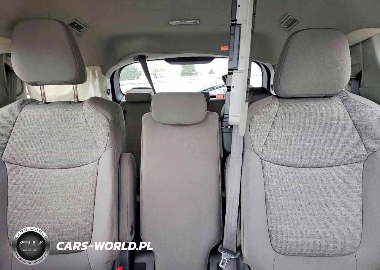 2021 Toyota Sienna Le VIN:5TDKRKEC7MS039006 - 10