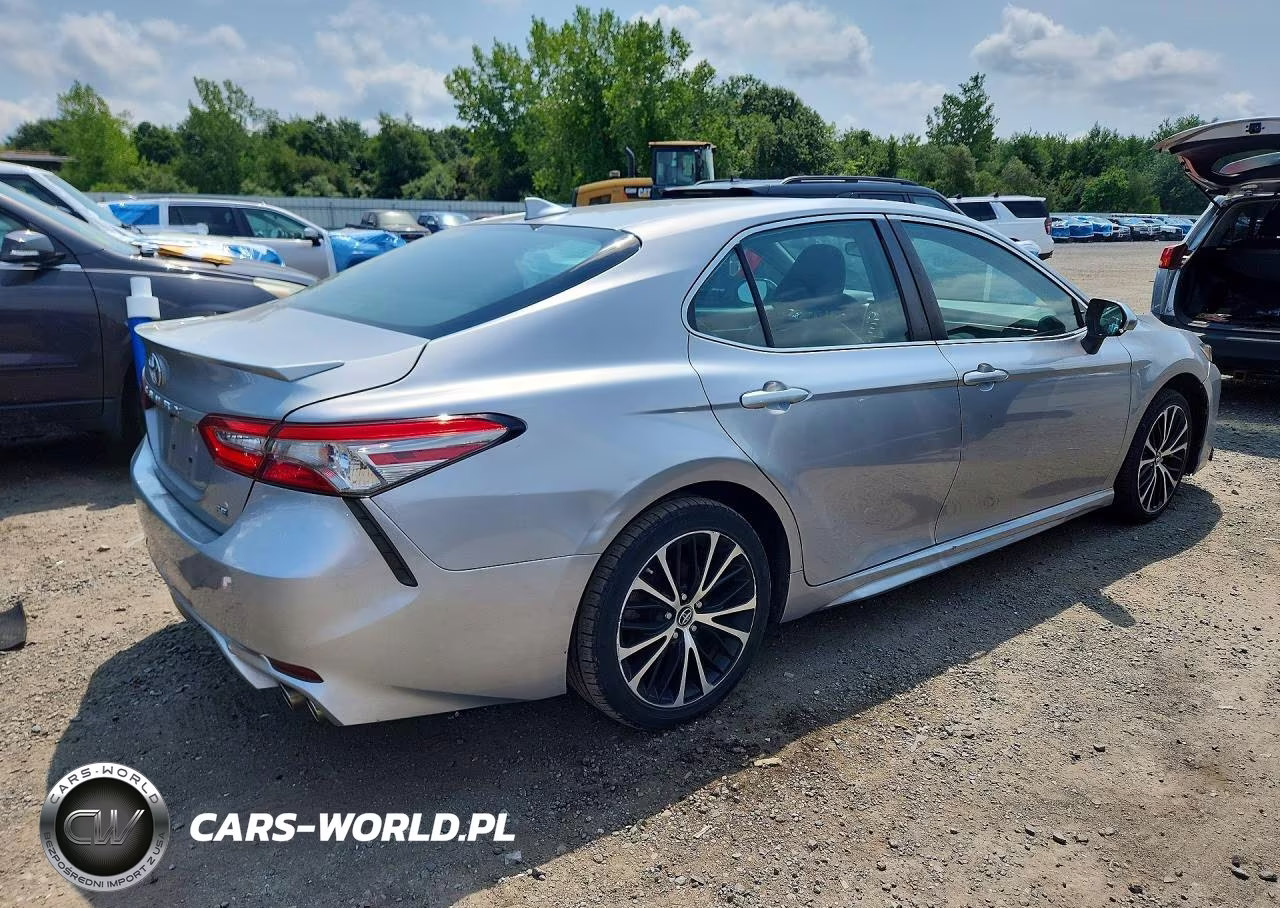 2019 Toyota Camry Se VIN:4T1B11HK3KU730462 - 3