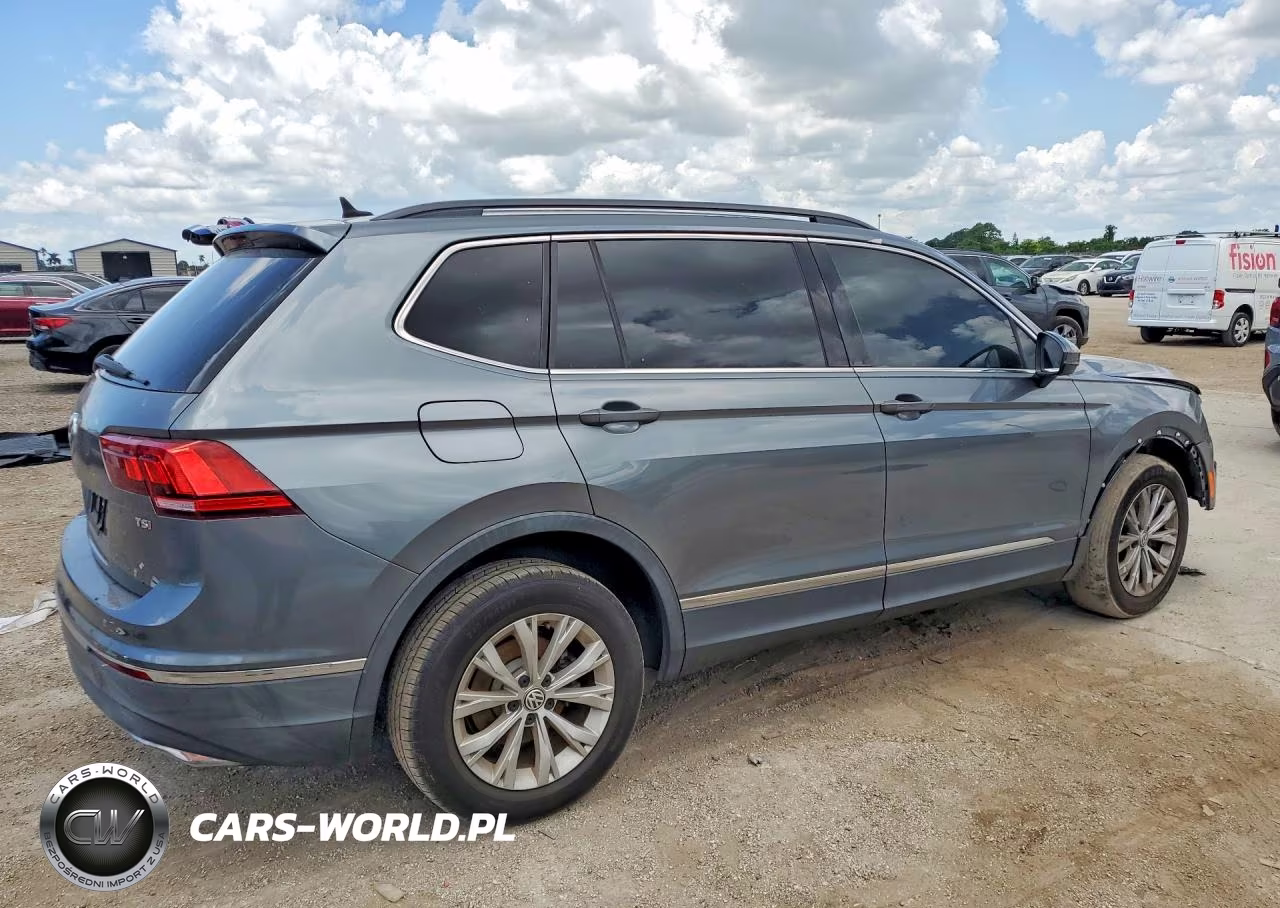 2018 Volkswagen Tiguan Se VIN:3VV3B7AX1JM090593 - 3