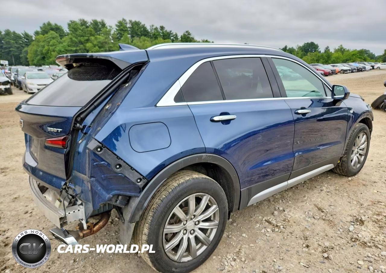 2020 Cadillac Xt4 Premium Luxury VIN:1GYFZDR41LF072365 - 3