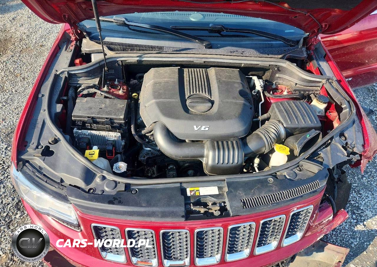 2015 Jeep Grand Cherokee Overland VIN:1C4RJECG4FC856659 - 12