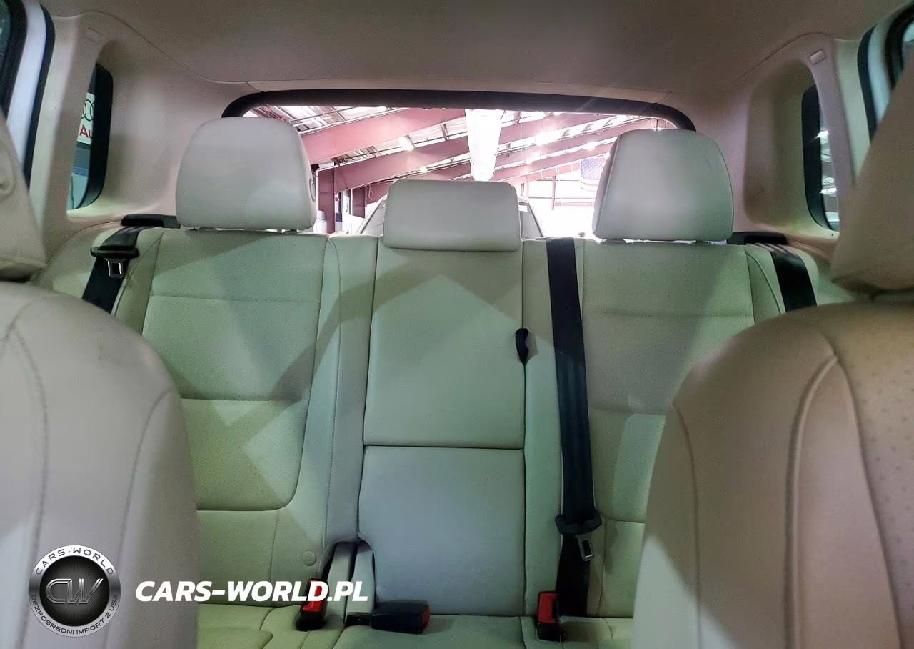 2012 Volkswagen Tiguan S VIN:WVGBV7AX2CW607397 - 10
