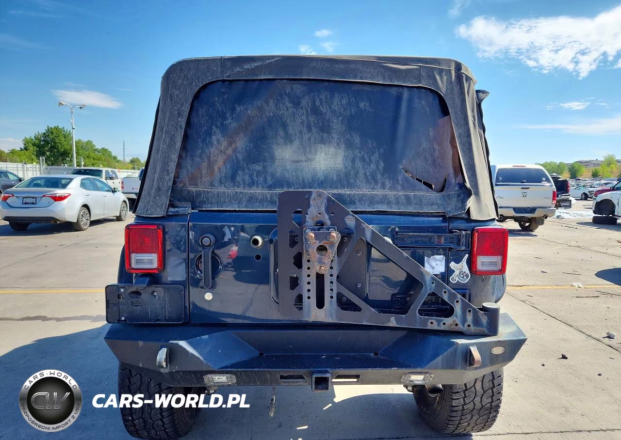 2017 Jeep Wrangler Unlimited Sport VIN:1C4BJWDG0HL539311 - 6