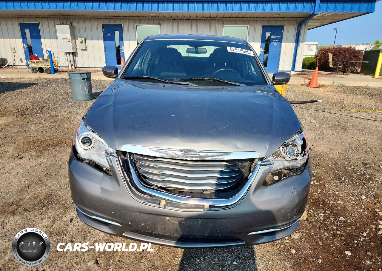 2011 Chrysler 200 Touring VIN:1C3BC1FB0BN614619 - 5