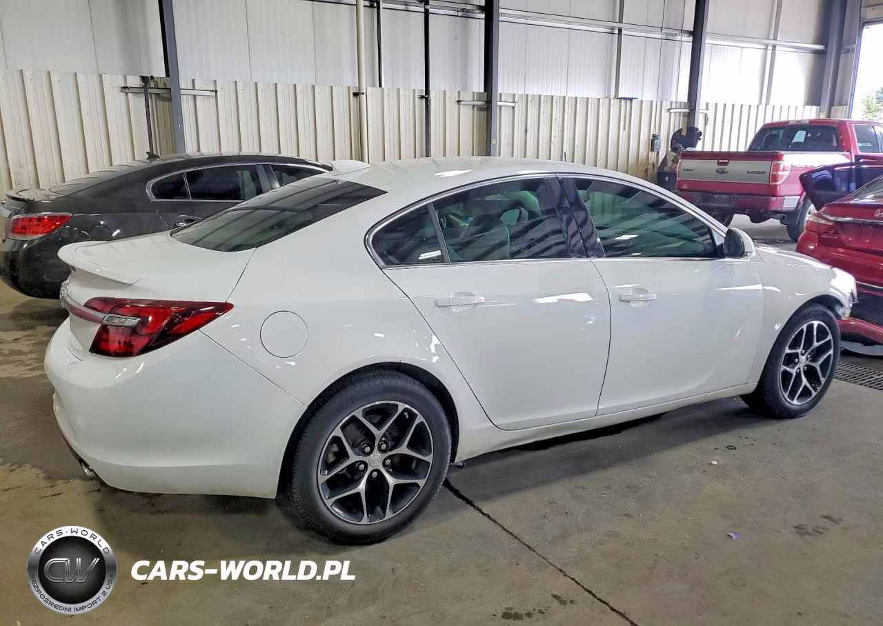 2017 Buick Regal Sport Touring VIN:2G4GL5EX4H9168715 - 3