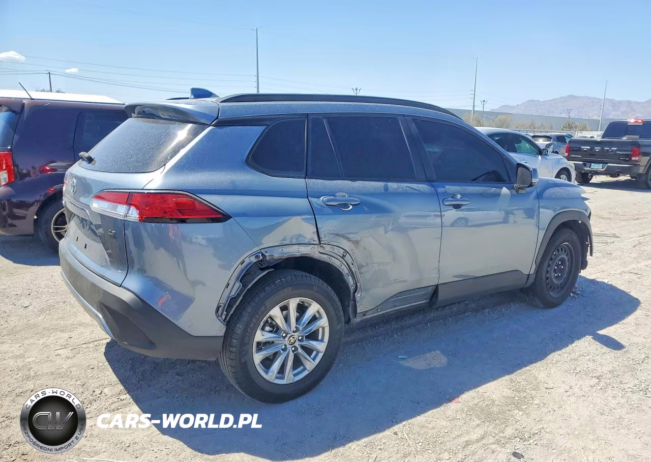 2023 Toyota Corolla Cross Le VIN:7MUCAAAG5PV052572 - 3
