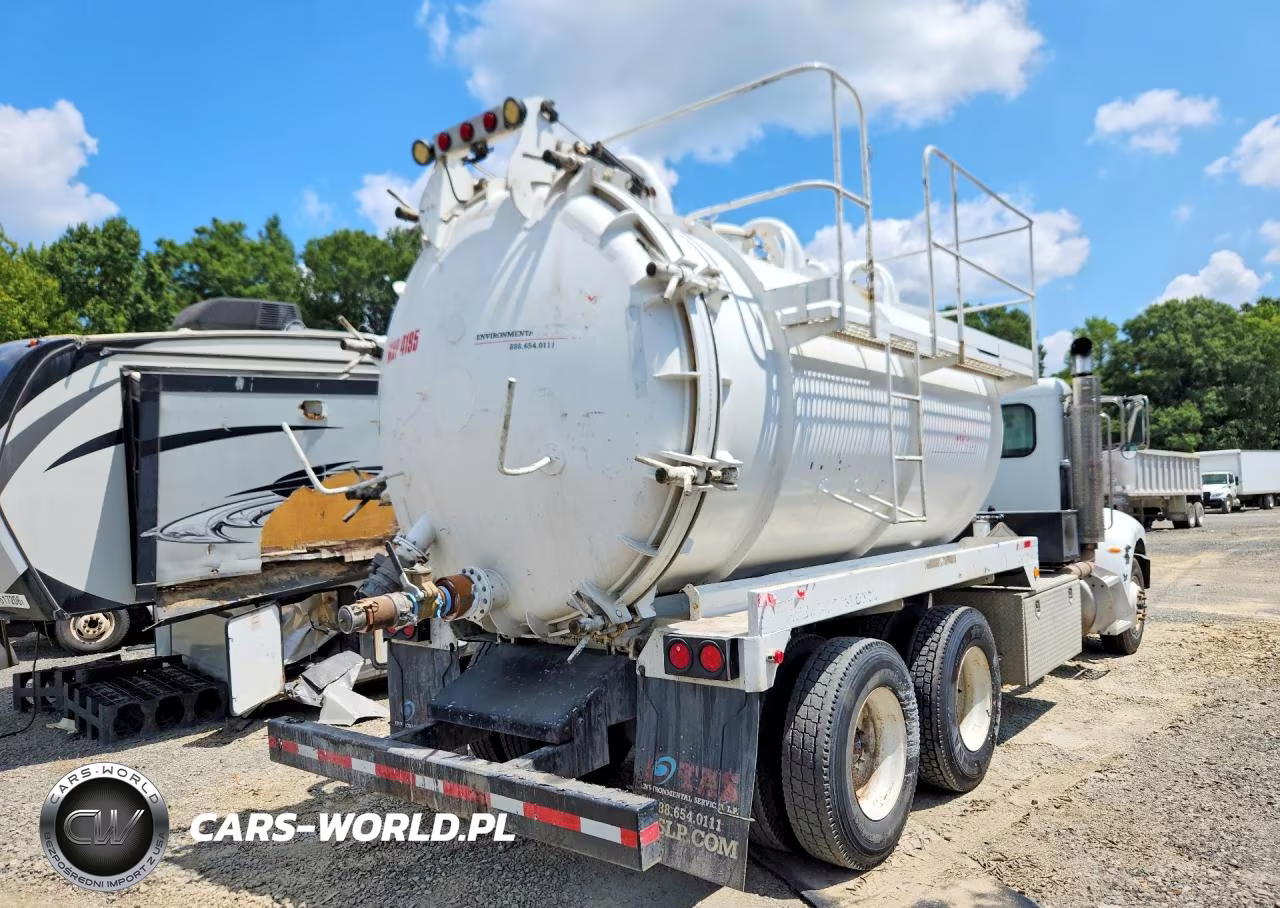 2008 Peterbilt 340 Vacuum Truck VIN:2NPRLN9X88M754752 - 3
