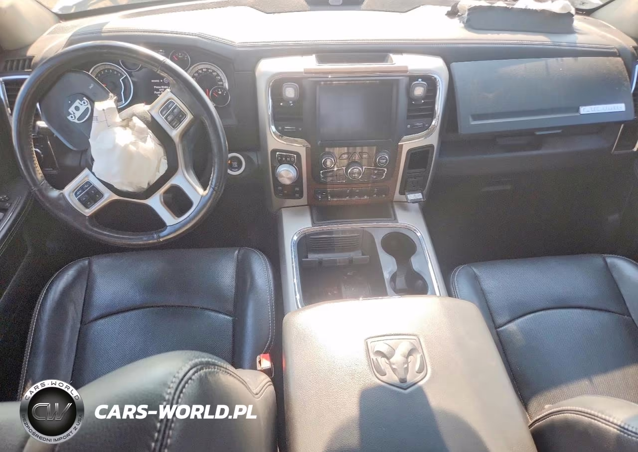 2016 Ram 1500 Laramie VIN:1C6RR7VT8GS327339 - 8