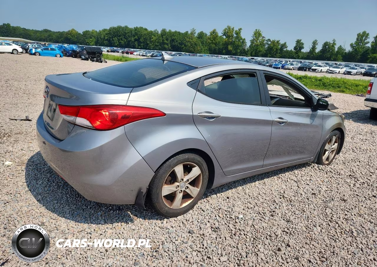 2012 Hyundai Elantra Gls VIN:KMHDH4AE5CU420597 - 3