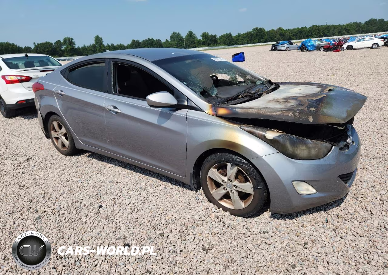 2012 Hyundai Elantra Gls VIN:KMHDH4AE5CU420597 - 4