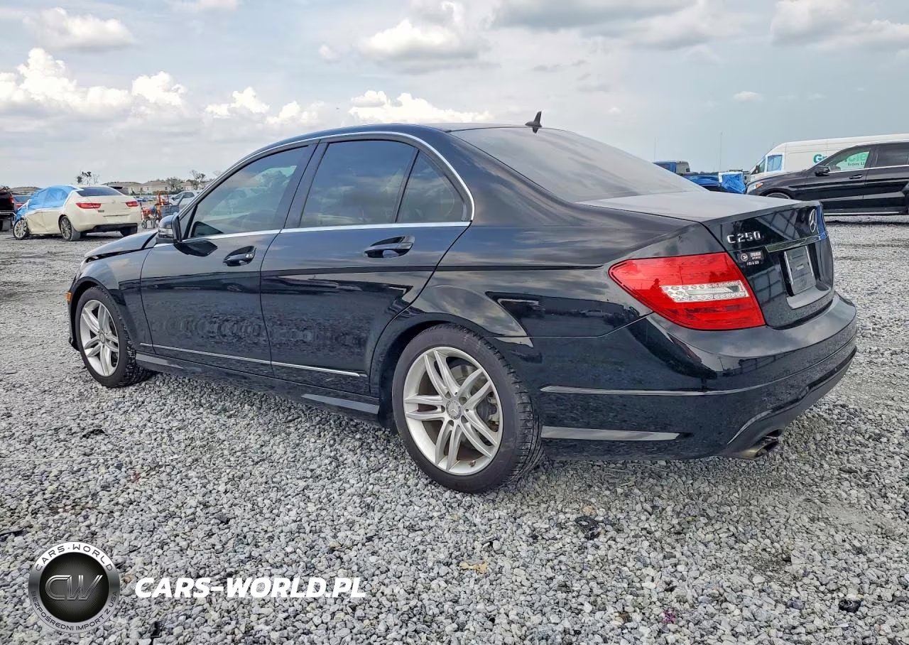 2014 Mercedes-Benz C 250 VIN:WDDGF4HB5EG233709 - 2