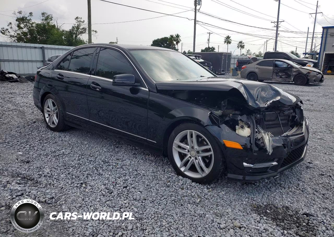 2014 Mercedes-Benz C 250 VIN:WDDGF4HB5EG233709 - 4