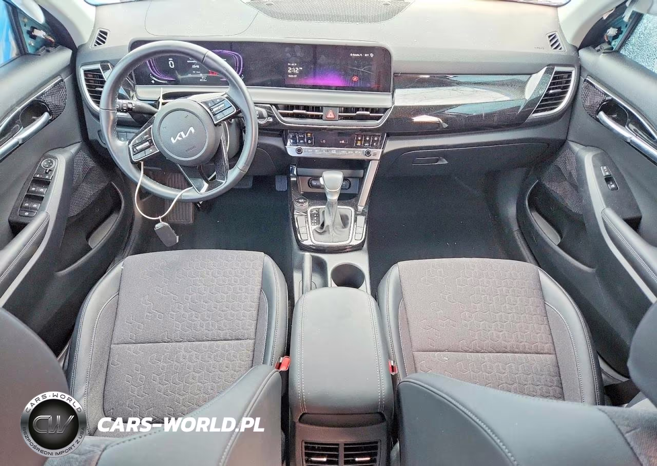 2025 Kia Seltos S VIN:KNDEU2AA2S7774001 - 8