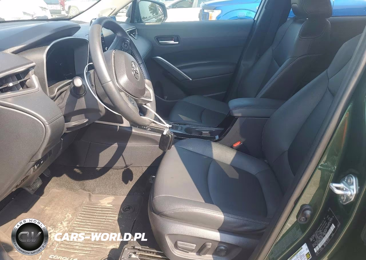2022 Toyota Corolla Cross Xle VIN:7MUDAABG0NV005837 - 7