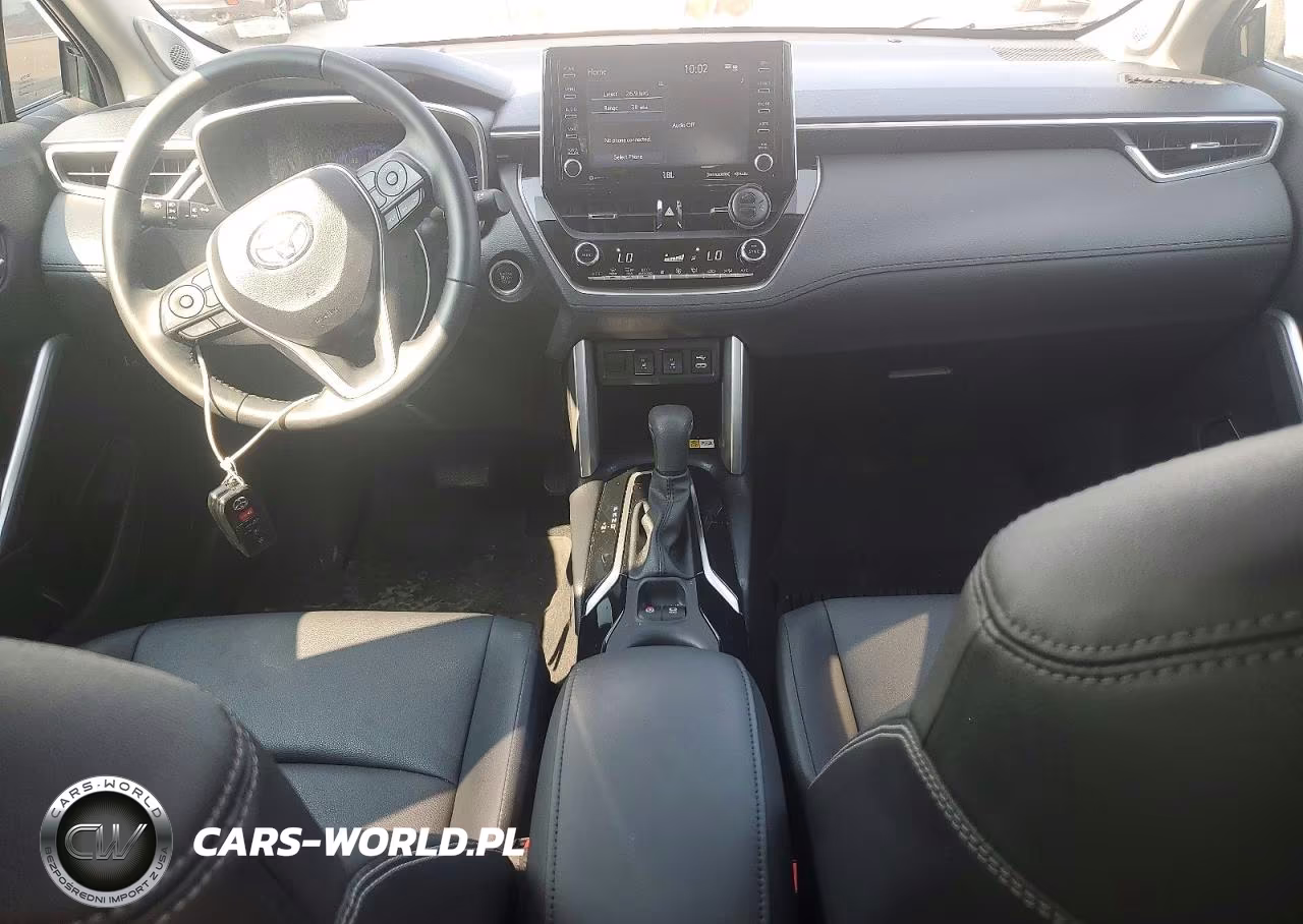 2022 Toyota Corolla Cross Xle VIN:7MUDAABG0NV005837 - 8
