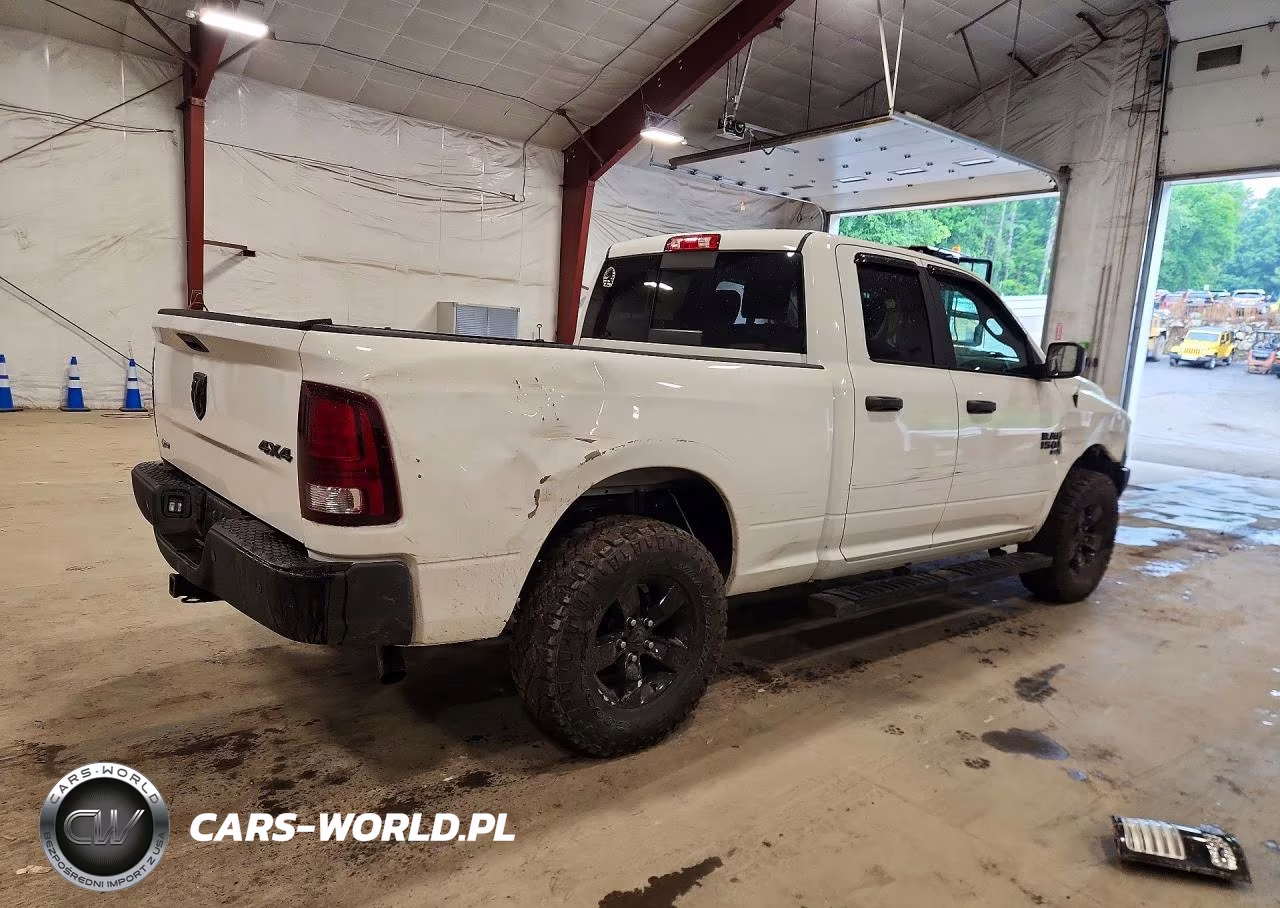 2020 Ram 1500 Classic Warlock VIN:1C6RR7GG0LS154894 - 3