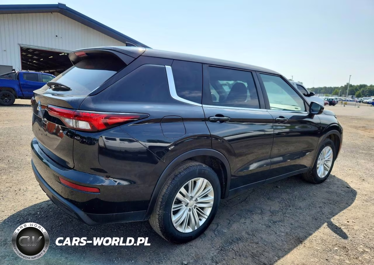 2023 Mitsubishi Outlander Es VIN:JA4J4TA89PZ021718 - 3