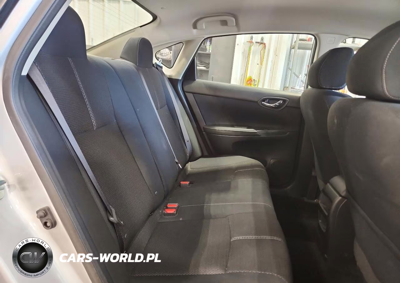 2018 Nissan Sentra S VIN:3N1AB7AP0JY227511 - 10