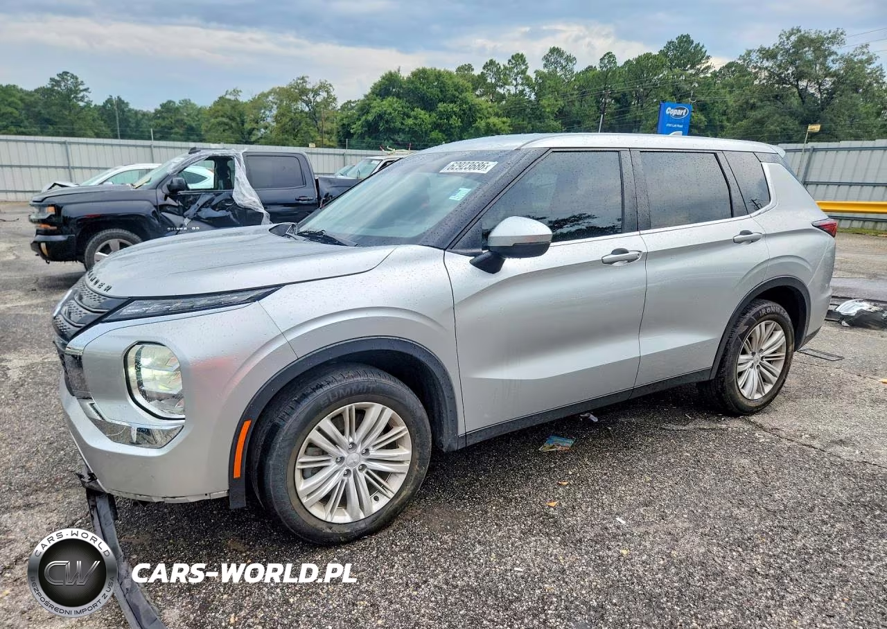2023 Mitsubishi Outlander Es – zdjęcie 1 z 13