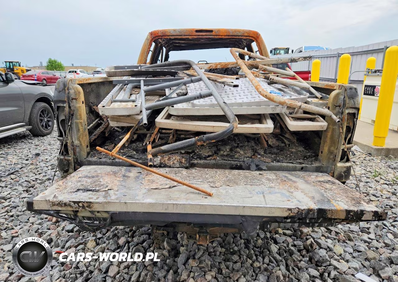 2013 Ford F250 Super Duty VIN:1FT7W2B69DEB52670 - 6