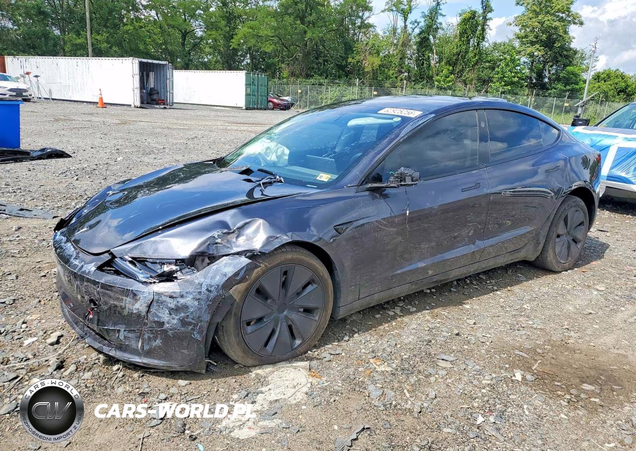 2024 Tesla Model 3 VIN:5YJ3E1EA9RF867983 - 1