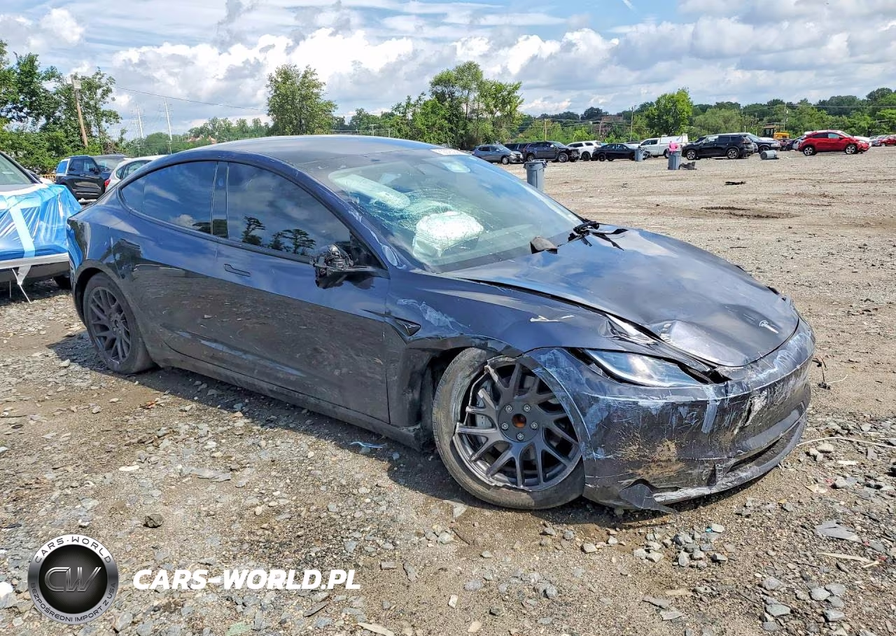 2024 Tesla Model 3 VIN:5YJ3E1EA9RF867983 - 4
