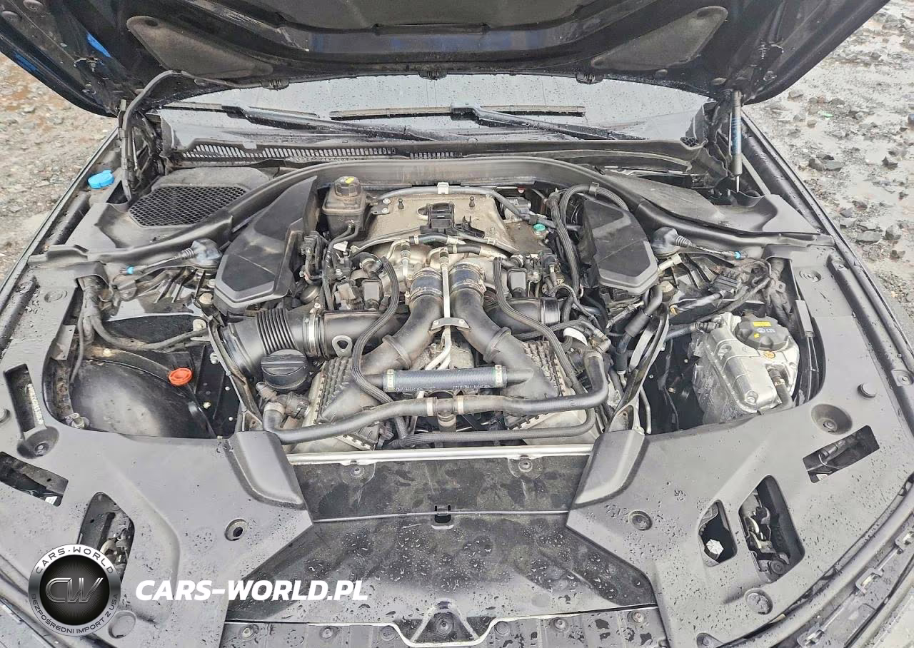 2021 BMW M5 VIN:WBS83CH08MCG36083 - 11