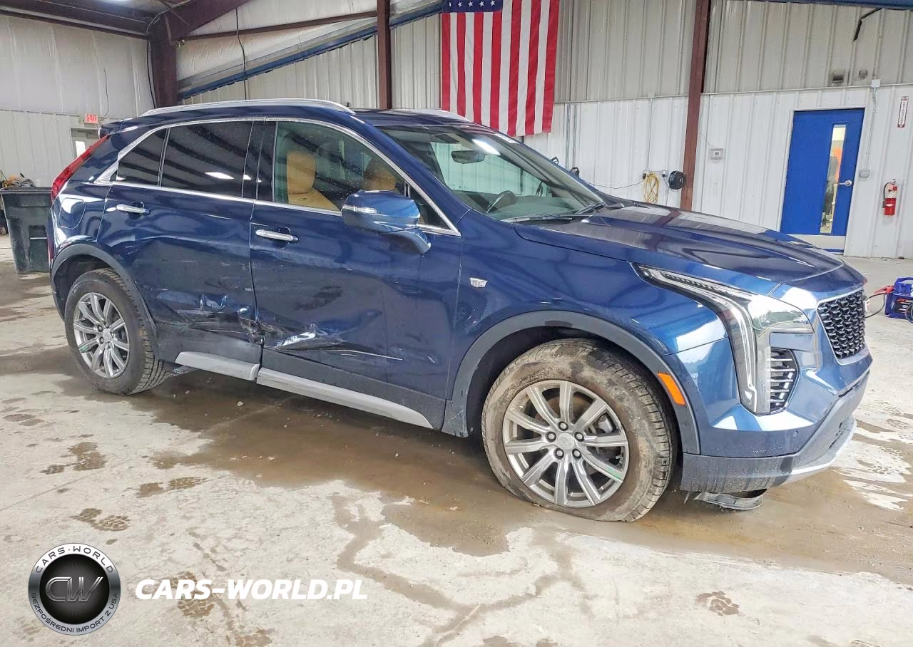 2019 Cadillac Xt4 Premium Luxury VIN:1GYFZDR4XKF218681 - 4