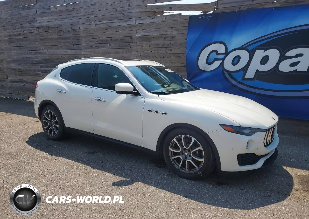 2017 Maserati Levante S VIN:ZN661YUA6HX236145 - 4