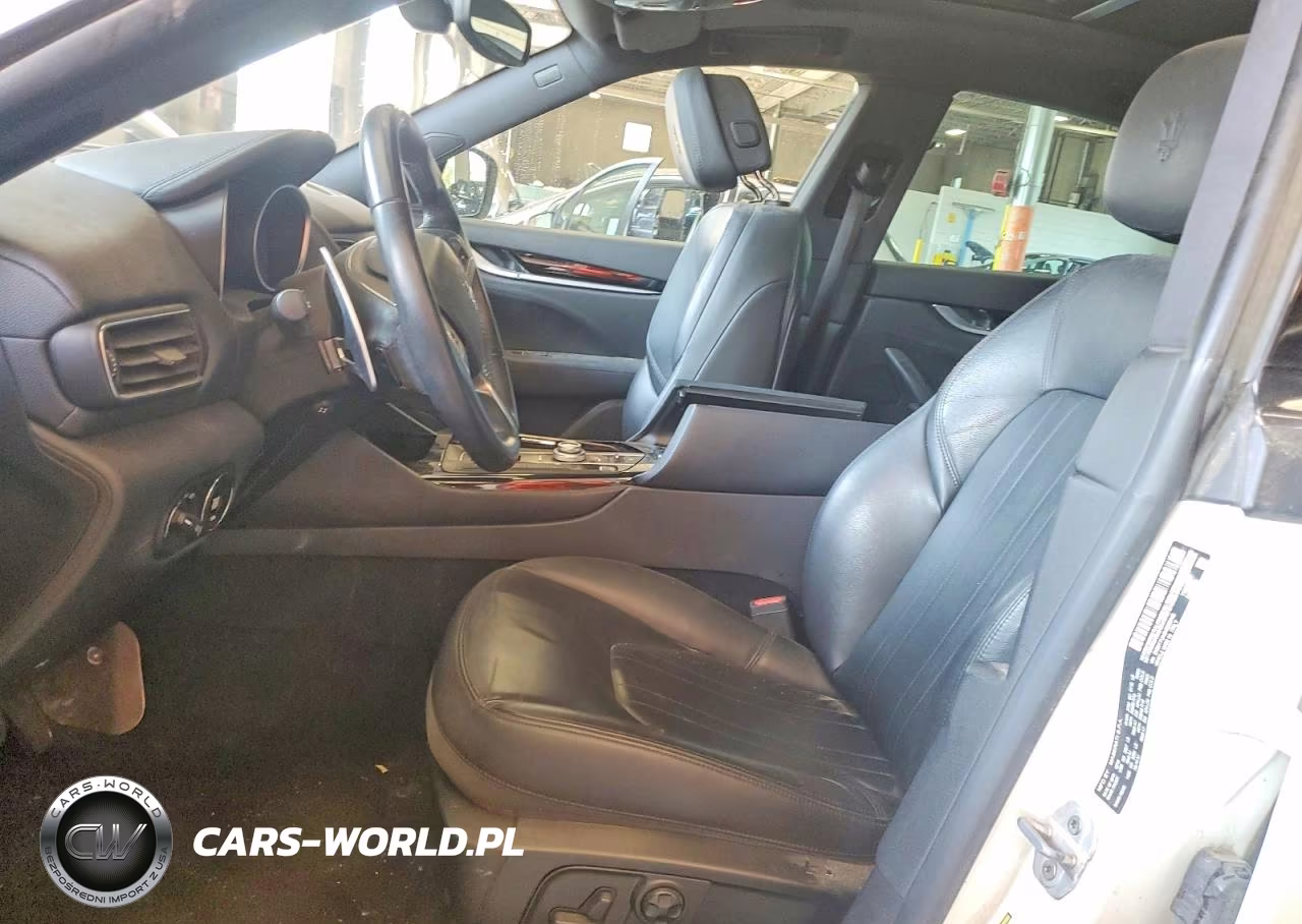 2017 Maserati Levante S VIN:ZN661YUA6HX236145 - 7