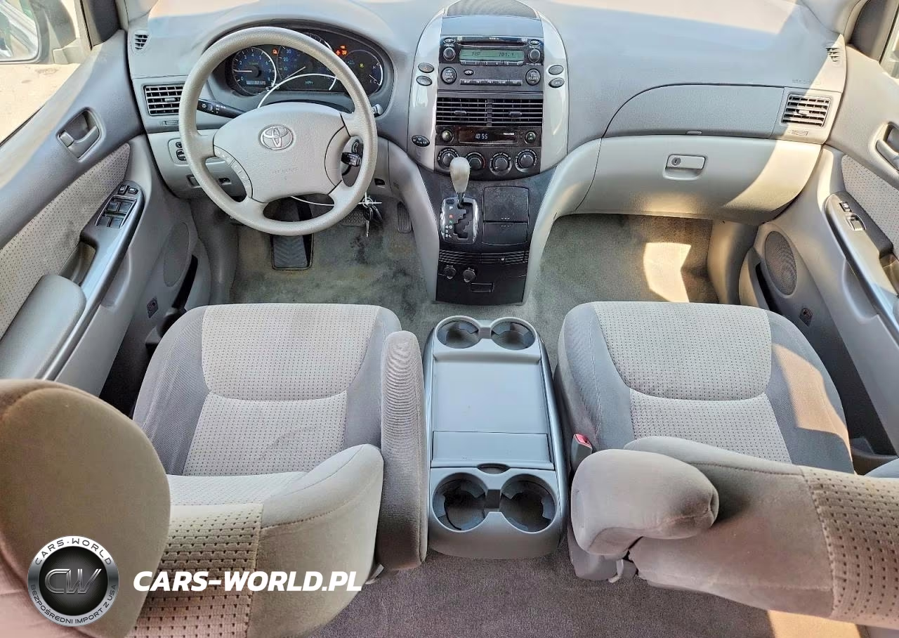 2010 Toyota Sienna Le 7-Passenger VIN:5TDKK4CC1AS334567 - 8