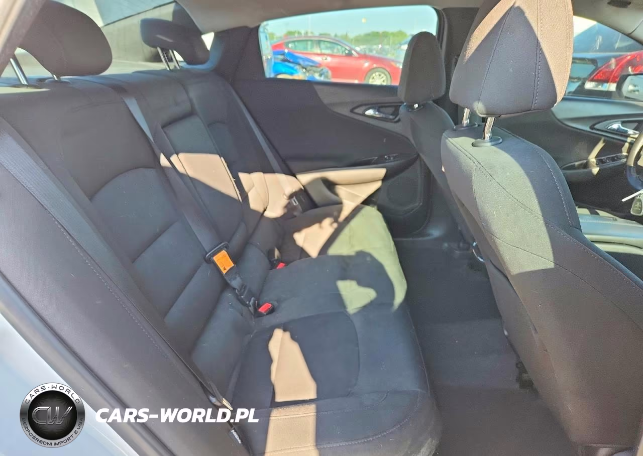 2018 Chevrolet Malibu Lt VIN:1G1ZD5ST4JF203075 - 10