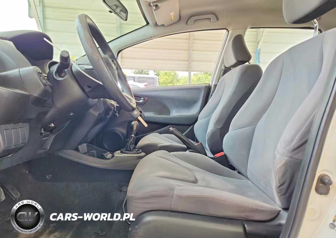 2010 Honda Fit VIN:JHMGE8G29AS005711 - 7