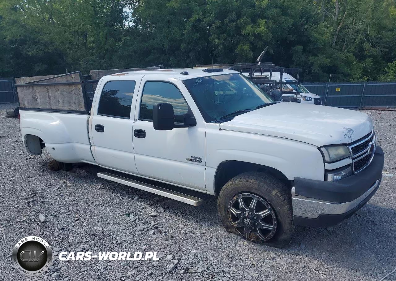 2006 Chevrolet Silverado C3500 VIN:1GCJC33D06F224693 - 4