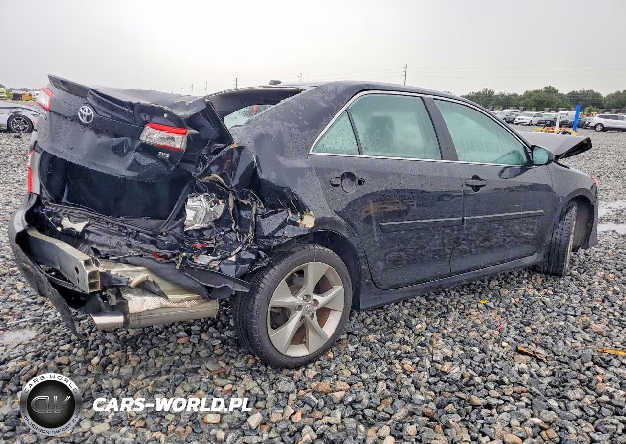 2013 Toyota Camry Se V6 VIN:4T1BK1FK2DU534631 - 3