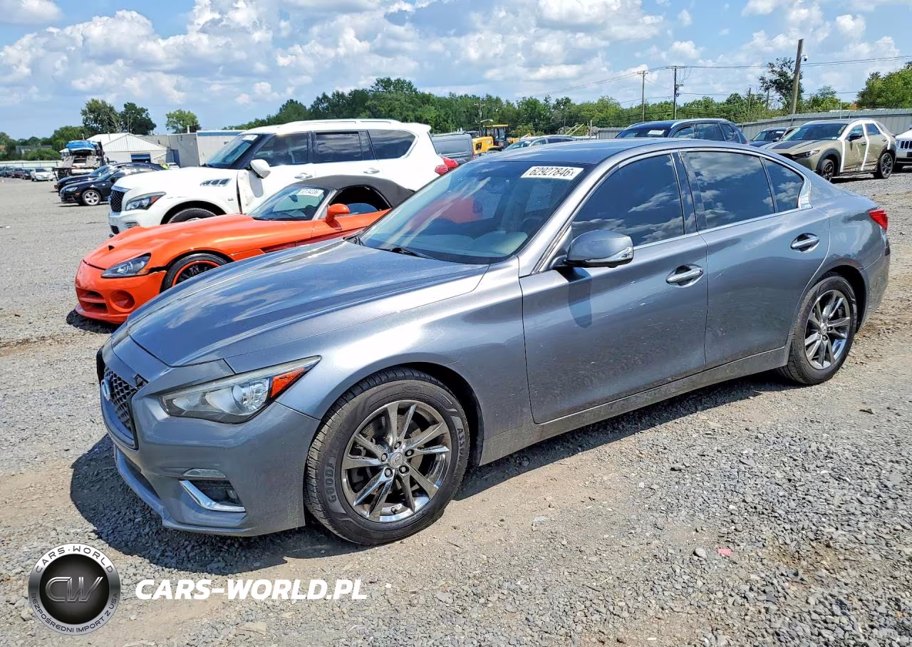 2015 Infiniti Q50 Premium