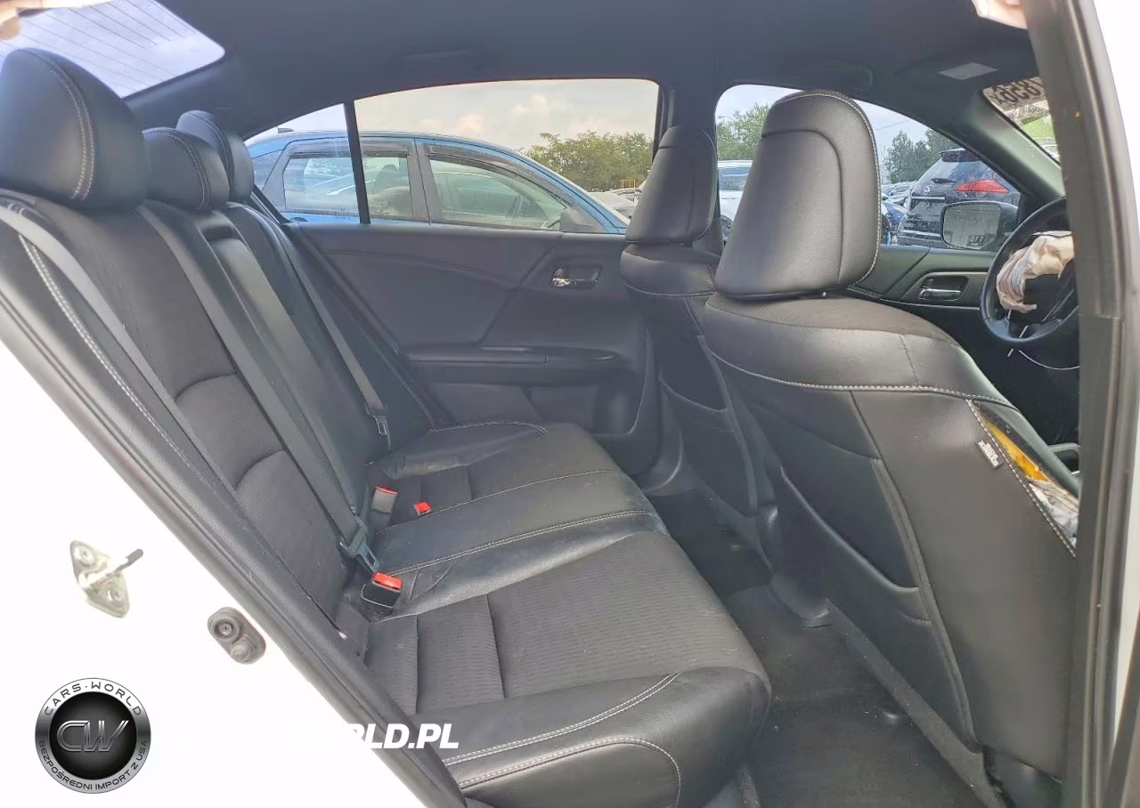 2016 Honda Accord Sport VIN:1HGCR2F55GA182172 - 10