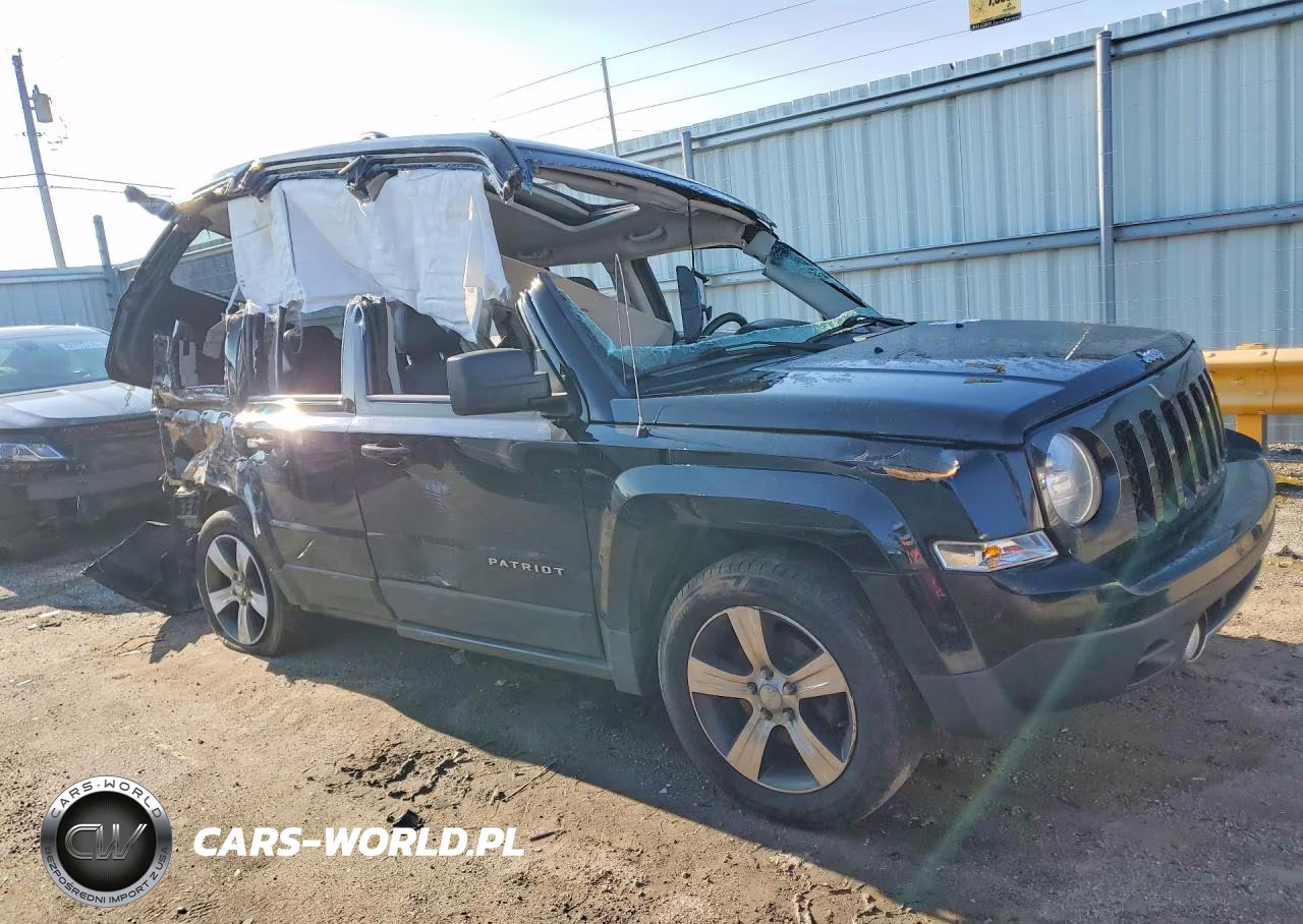 2016 Jeep Patriot Latitude VIN:1C4NJPFA3GD747994 - 4