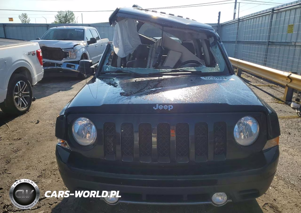 2016 Jeep Patriot Latitude VIN:1C4NJPFA3GD747994 - 5