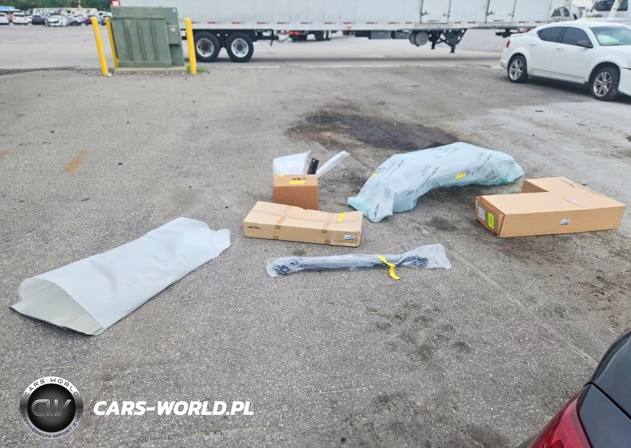 2021 Genesis G70 3.3T VIN:KMTG34LE4MU069391 - 12