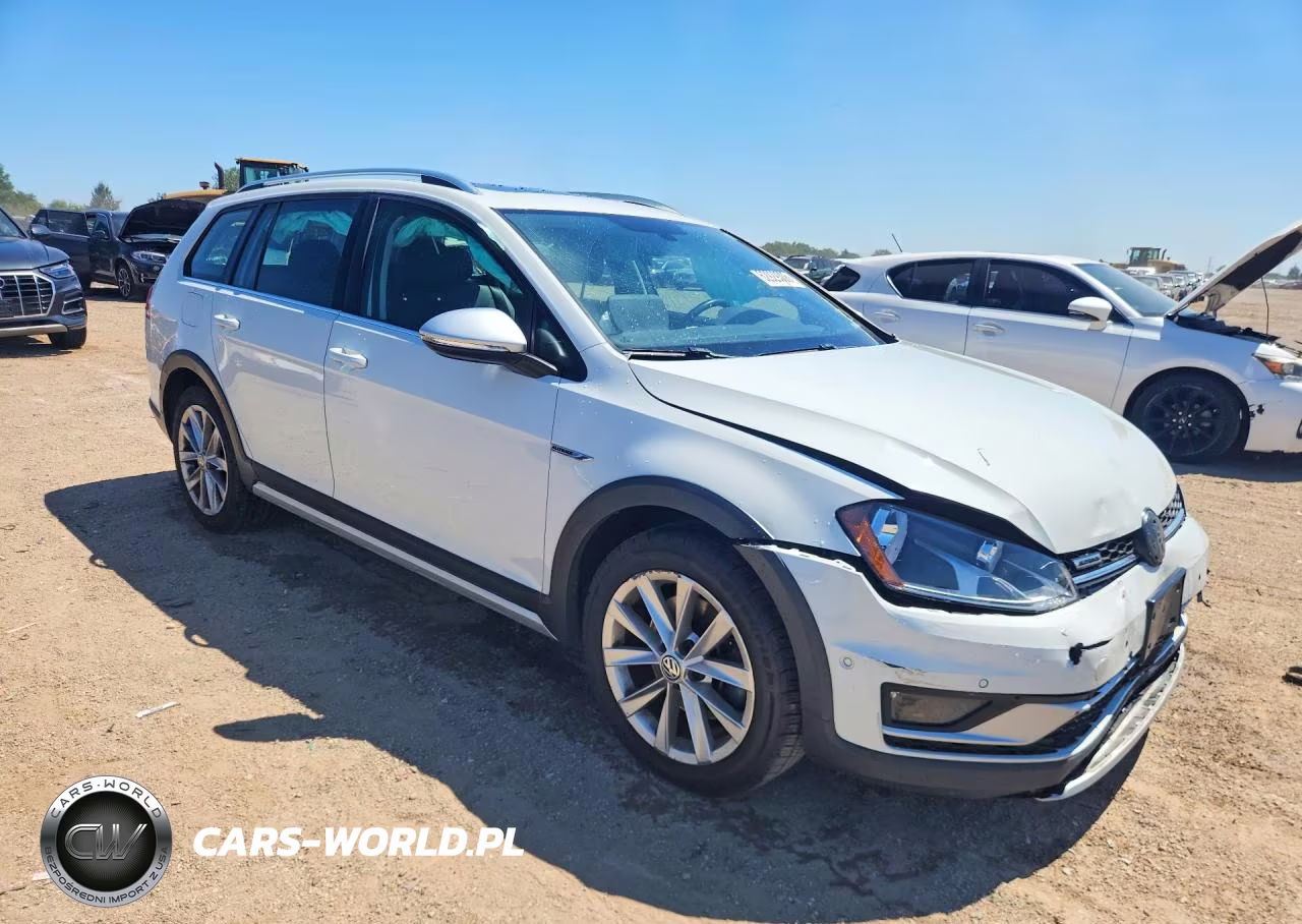 2017 Volkswagen Golf Alltrack S VIN:3VWM17AUXHM544312 - 4