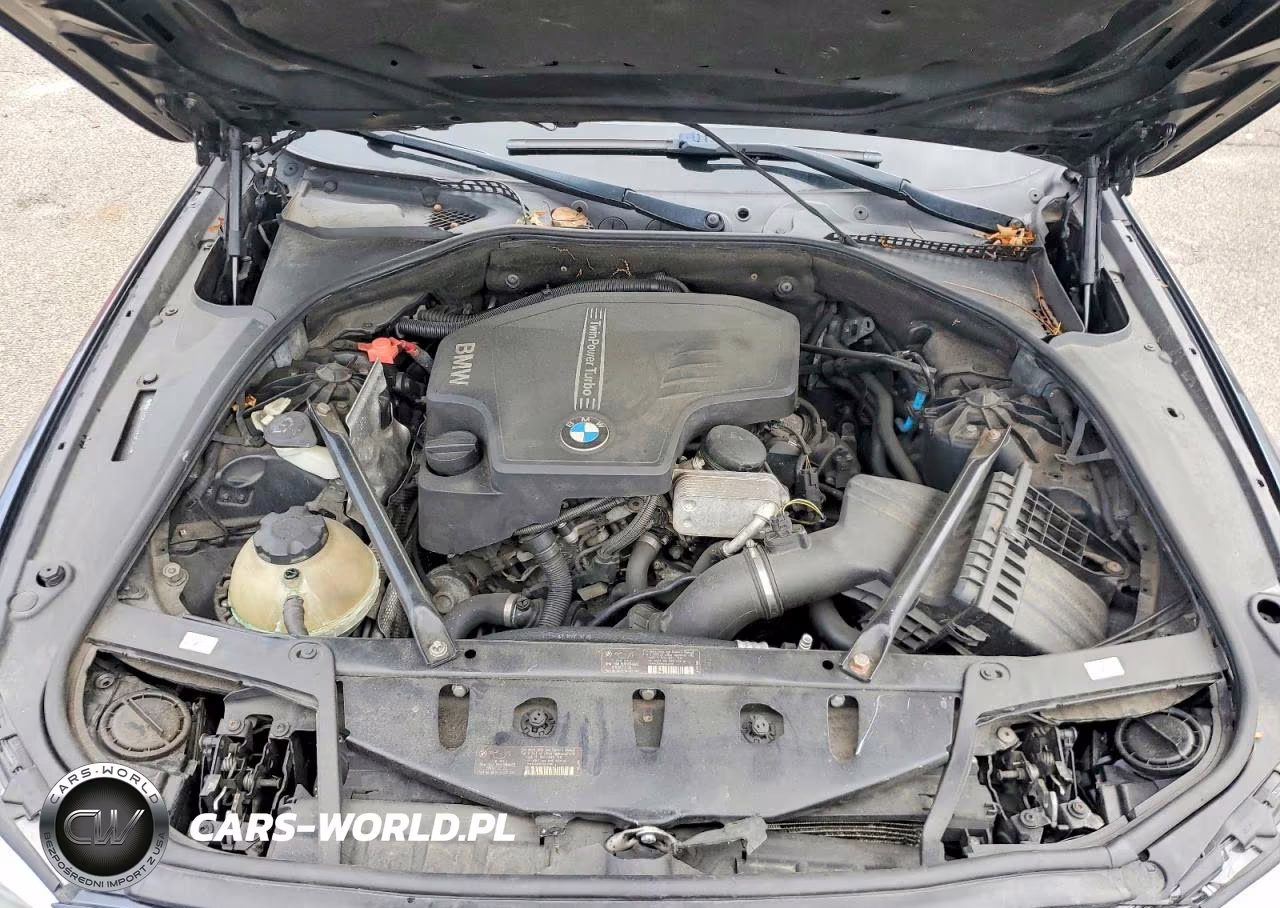 2012 BMW 528 Xi VIN:WBAXH5C50CDW08543 - 11