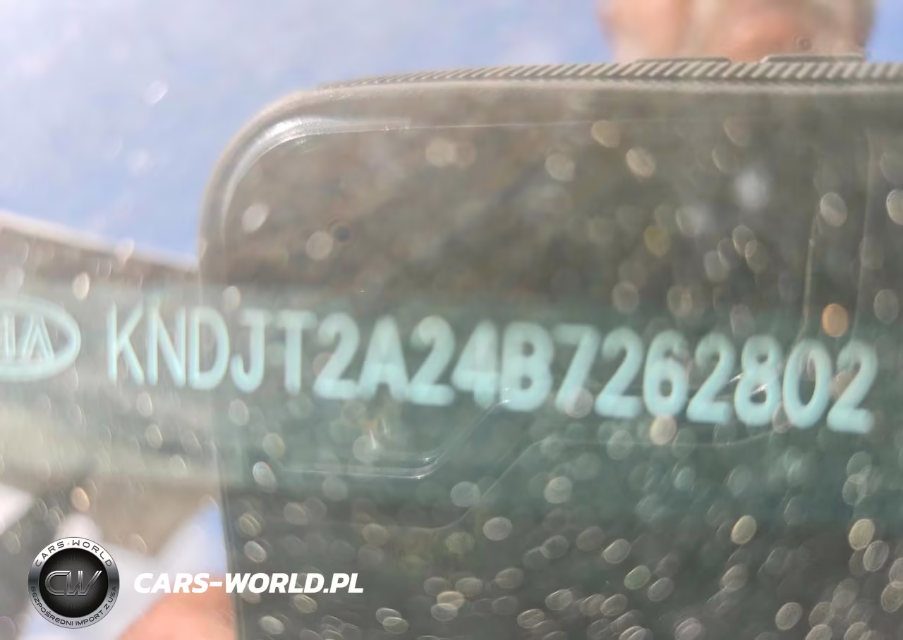 2011 Kia Soul + VIN:KNDJT2A24B7262802 - 13