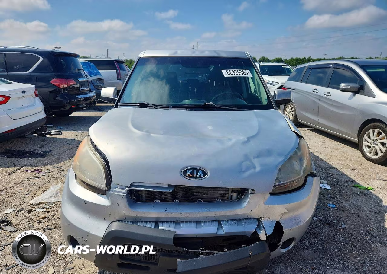 2011 Kia Soul + VIN:KNDJT2A24B7262802 - 5
