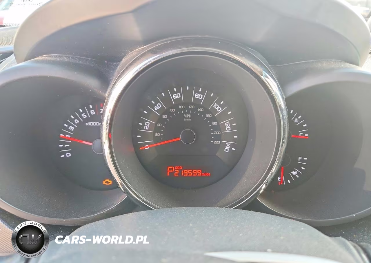 2011 Kia Soul + VIN:KNDJT2A24B7262802 - 9