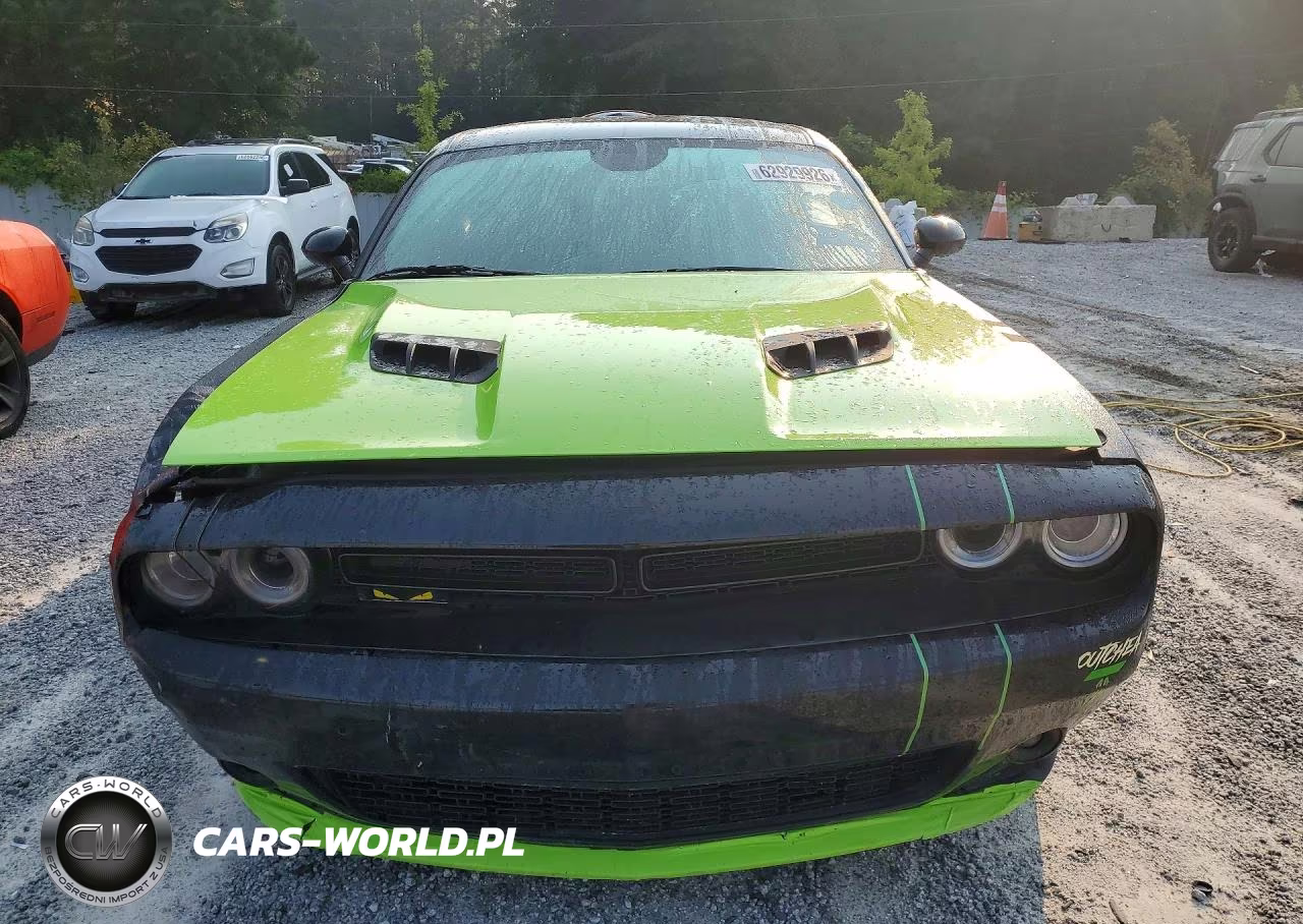 2021 Dodge Challenger Sxt VIN:2C3CDZAG7MH572982 - 5